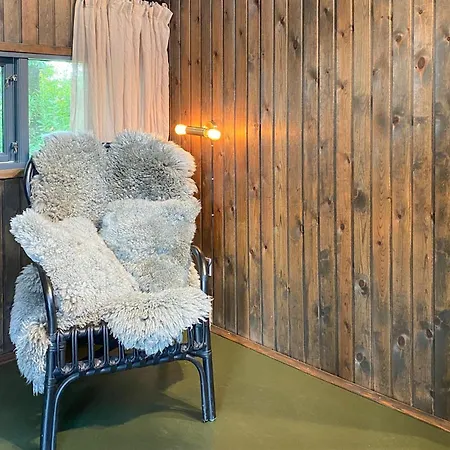 1 Bedroom Gorgeous In * Hampen