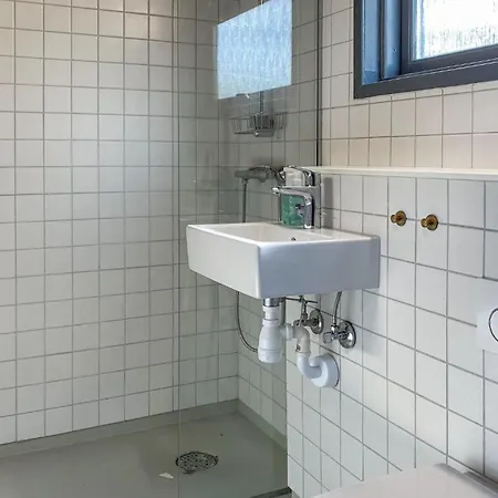 1 Bedroom Gorgeous In