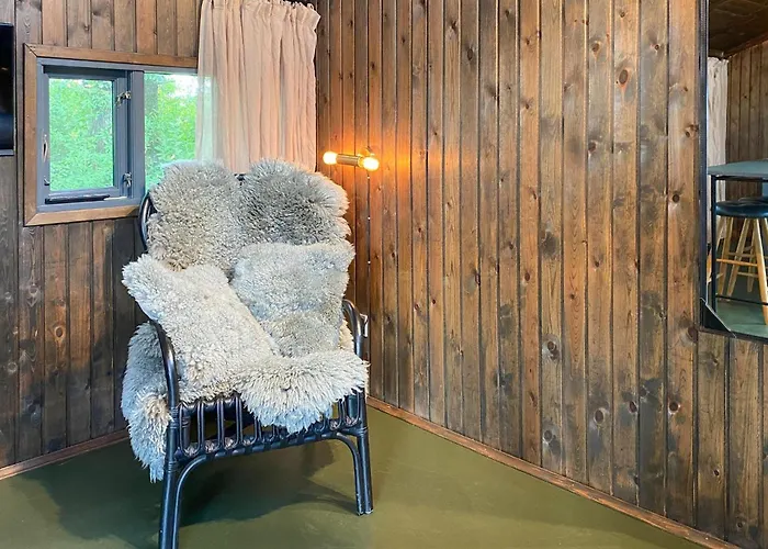 1 Bedroom Gorgeous In * Hampen