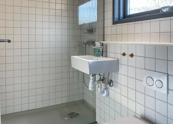 1 Bedroom Gorgeous In